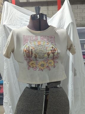 wonder nation Cream Cropped 'Wild West' Graphic Tee with Pink & Yellow Print